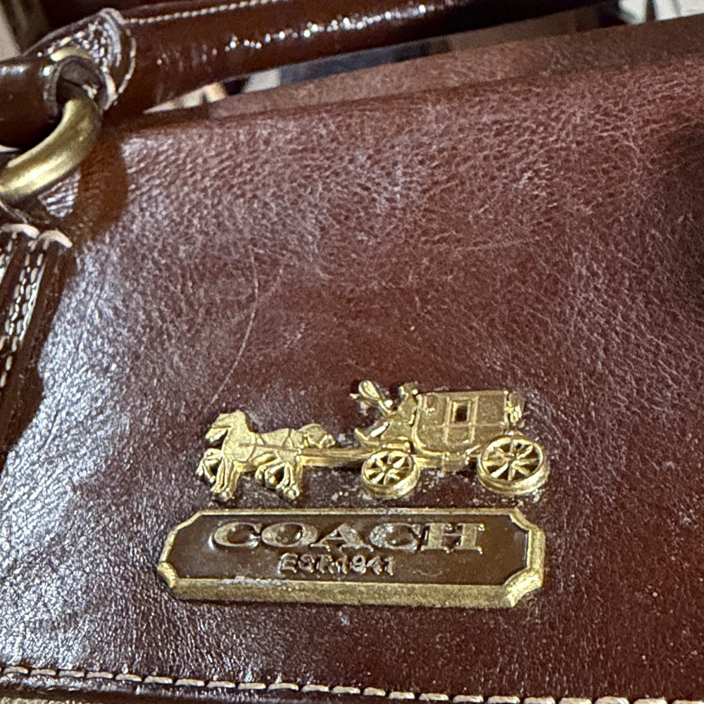 Coach Rich Brown Leather purse